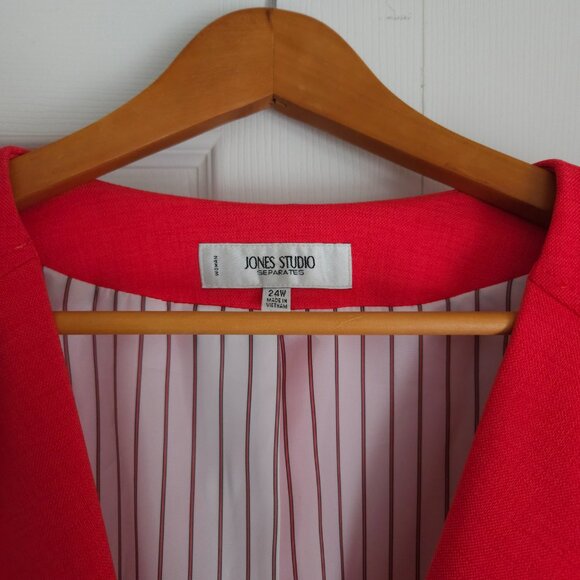 Jones Studio Separates Fuchsia Blazer - 24W - Picture 2 of 4